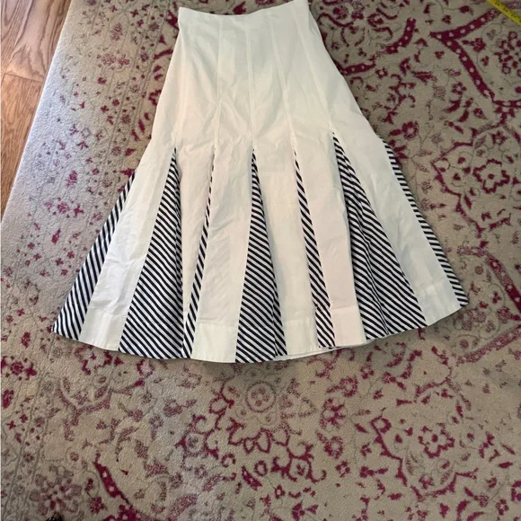 Anthropologie Maeve Blue & White Godet Maxi Skirt - size 4 - Picture 4 of 9